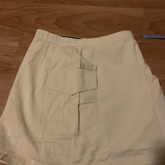 Authentic Burberry London Ladies Khaki Cargo Skirt - Picture 3 of 6